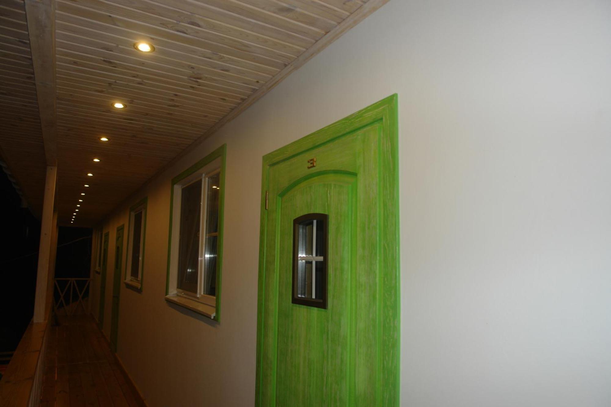 צ'ורנומורסק Hotel Sicilia מראה חיצוני תמונה